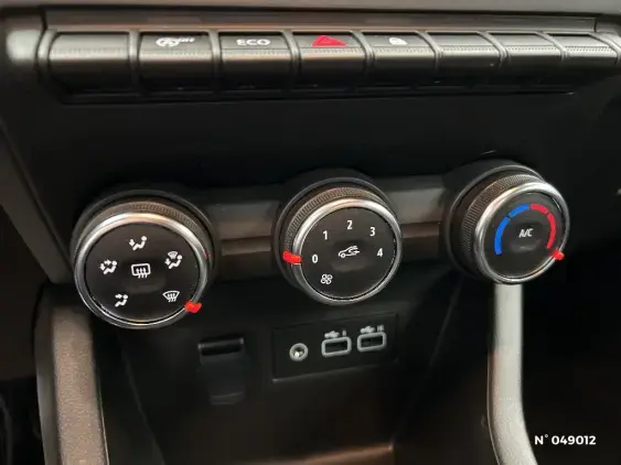 RENAULT CLIO V - voiture d'occasion - Photo 24