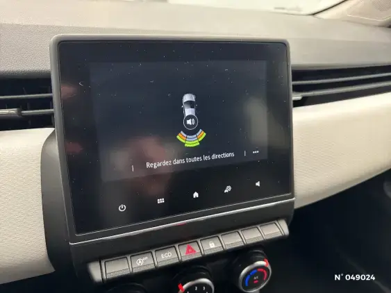 RENAULT CLIO V - voiture d'occasion - Photo 14