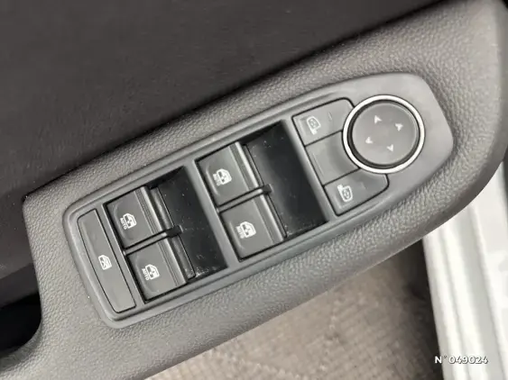 RENAULT CLIO V - voiture d'occasion - Photo 26