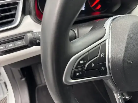 RENAULT CLIO V - voiture d'occasion - Photo 27