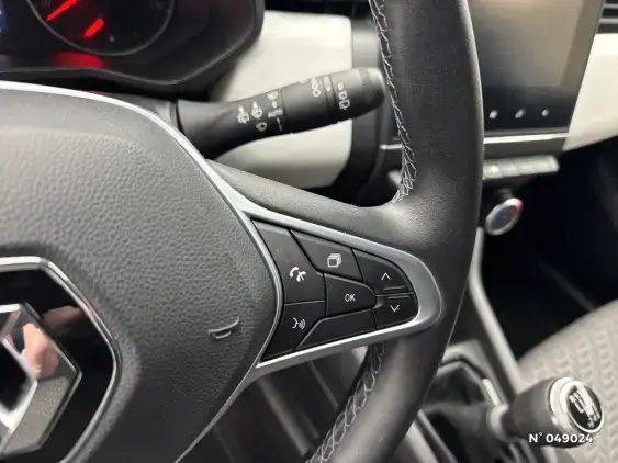 RENAULT CLIO V - voiture d'occasion - Photo 28