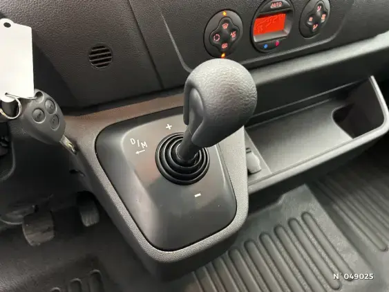 RENAULT MASTER FG III - voiture d'occasion - Photo 25