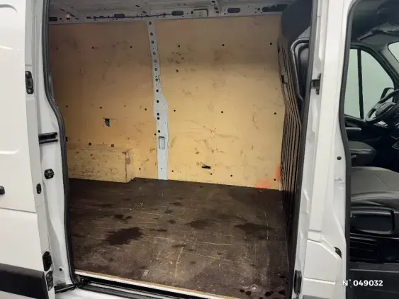 RENAULT MASTER FG III - voiture d'occasion - Photo 11