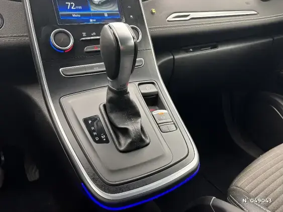 RENAULT SCENIC IV - voiture d'occasion - Photo 24