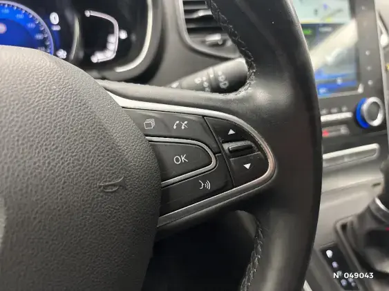 RENAULT SCENIC IV - voiture d'occasion - Photo 27