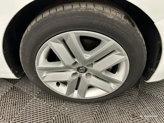 RENAULT CLIO V - voiture d'occasion - Photo 8