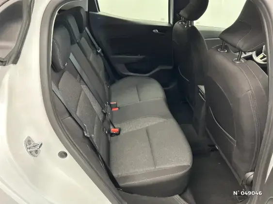 RENAULT CLIO V - voiture d'occasion - Photo 11