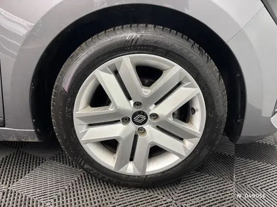 RENAULT CLIO V - voiture d'occasion - Photo 8