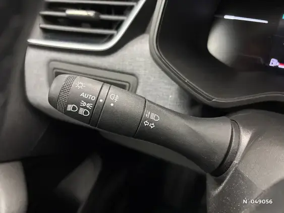 RENAULT CLIO V - voiture d'occasion - Photo 26