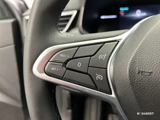 RENAULT CLIO V - voiture d'occasion - Photo 27