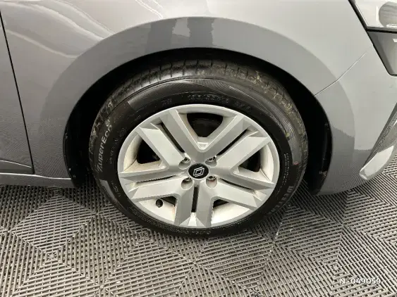 RENAULT CLIO V - voiture d'occasion - Photo 8