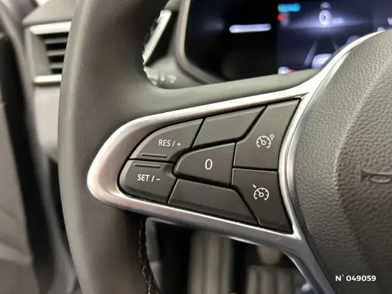 RENAULT CLIO V - voiture d'occasion - Photo 27