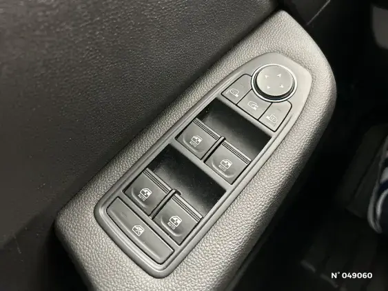 RENAULT CLIO V - voiture d'occasion - Photo 27