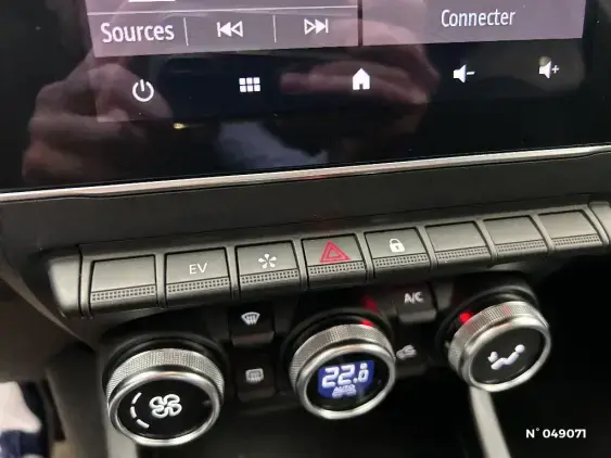 RENAULT ARKANA - voiture d'occasion - Photo 24