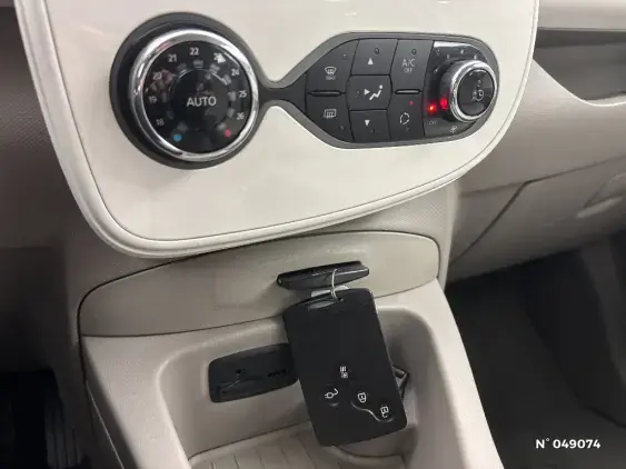 RENAULT ZOE - voiture d'occasion - Photo 22