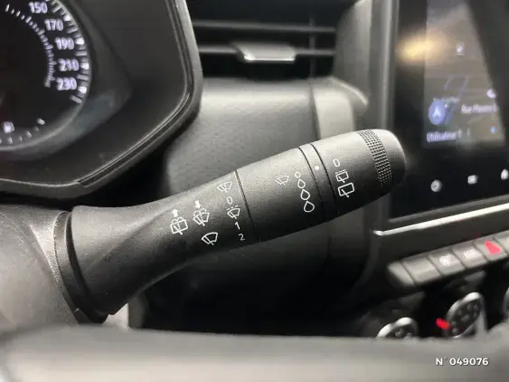 RENAULT CLIO REVERSIBLE V - voiture d'occasion - Photo 28