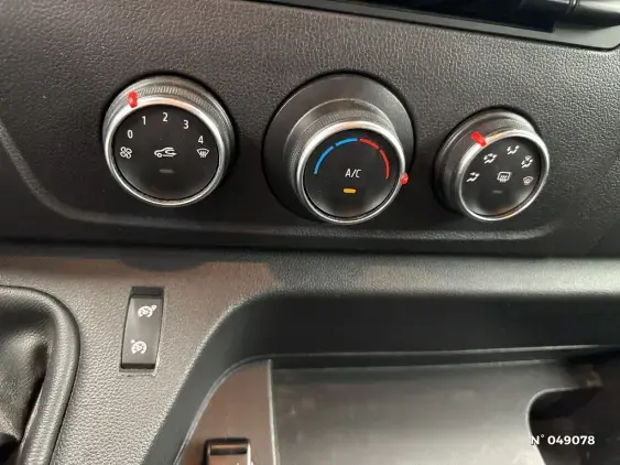 RENAULT MASTER FG III - voiture d'occasion - Photo 29