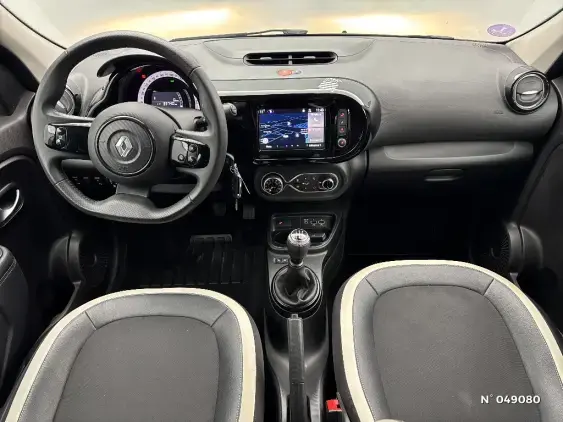 RENAULT TWINGO III - voiture d'occasion - Photo 9