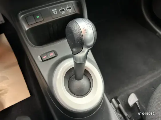 RENAULT TWINGO ELECTRIQUE III - voiture d'occasion - Photo 25