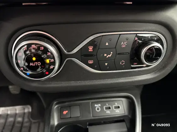 RENAULT TWINGO III - voiture d'occasion - Photo 28