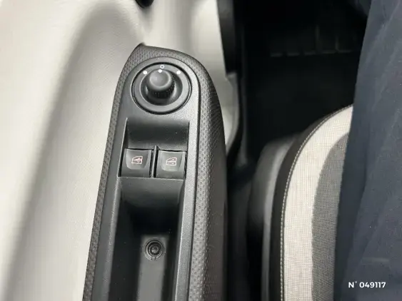 RENAULT TWINGO III - voiture d'occasion - Photo 25