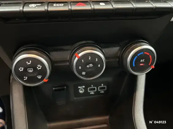 RENAULT CLIO REVERSIBLE V - voiture d'occasion - Photo 22