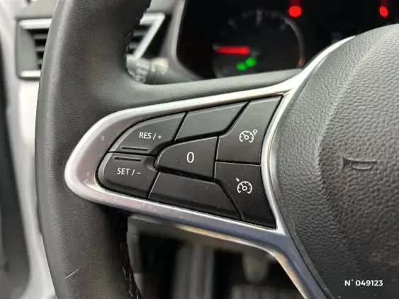 RENAULT CLIO REVERSIBLE V - voiture d'occasion - Photo 24