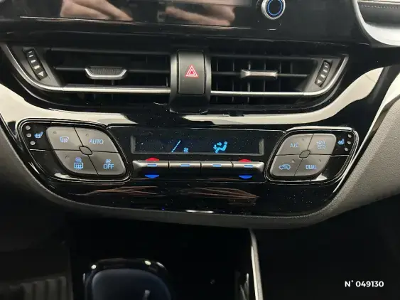 TOYOTA C-HR - voiture d'occasion - Photo 24