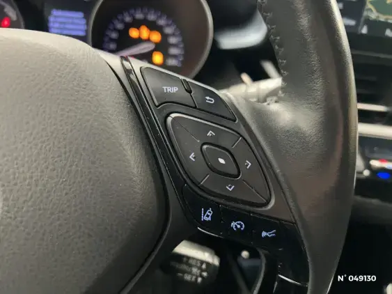 TOYOTA C-HR - voiture d'occasion - Photo 26