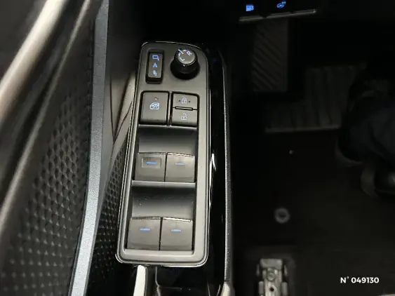 TOYOTA C-HR - voiture d'occasion - Photo 28