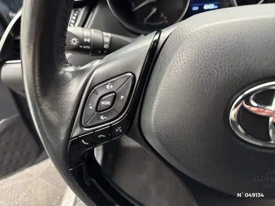TOYOTA C-HR - voiture d'occasion - Photo 26