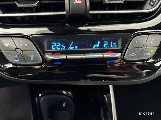 TOYOTA C-HR - voiture d'occasion - Photo 29