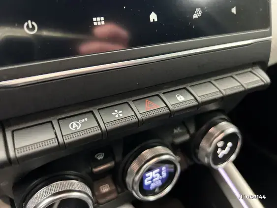 RENAULT CLIO V - voiture d'occasion - Photo 24