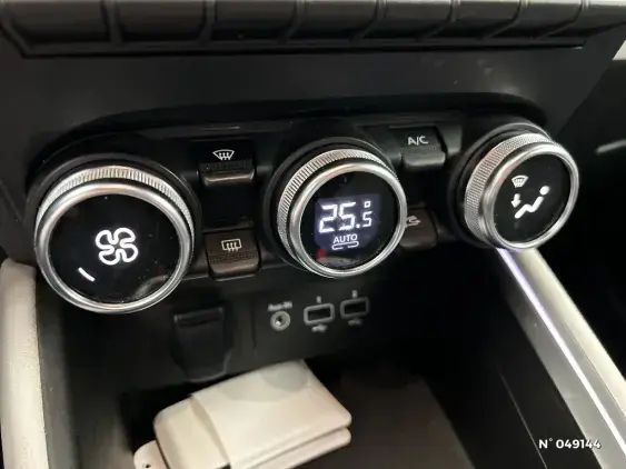 RENAULT CLIO V - voiture d'occasion - Photo 25