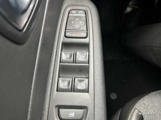 RENAULT CAPTUR - voiture d'occasion - Photo 25