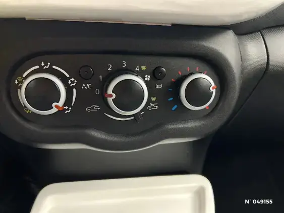 RENAULT TWINGO III - voiture d'occasion - Photo 21