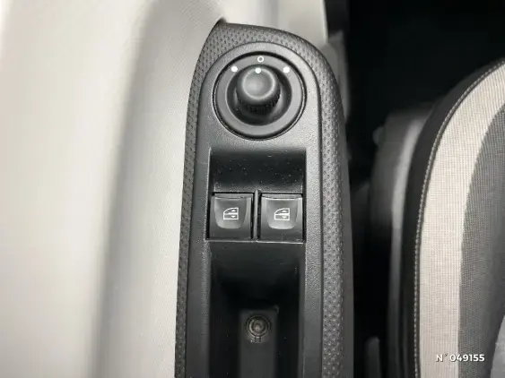 RENAULT TWINGO III - voiture d'occasion - Photo 25