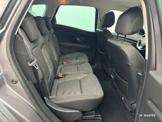 RENAULT SCENIC IV - voiture d'occasion - Photo 11