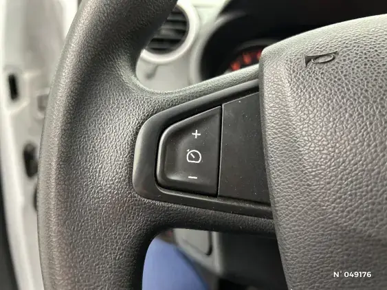 RENAULT KANGOO EXPRESS II - voiture d'occasion - Photo 23