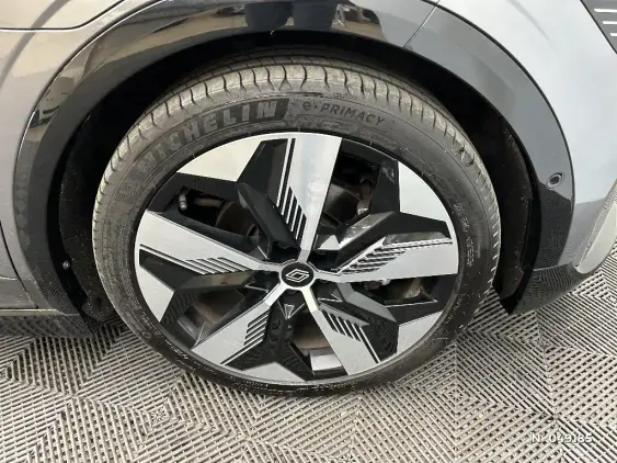 RENAULT MEGANE V - voiture d'occasion - Photo 8