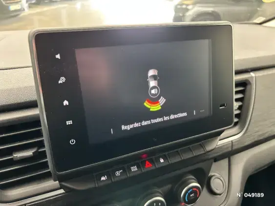 RENAULT TRAFIC FG III - voiture d'occasion - Photo 14