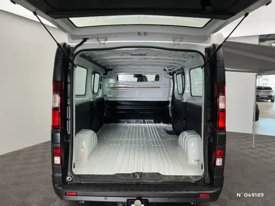 RENAULT TRAFIC FG III - voiture d'occasion - Photo 7