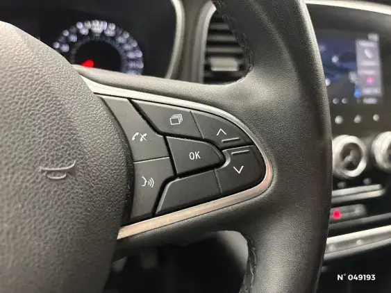 RENAULT MEGANE IV - voiture d'occasion - Photo 24