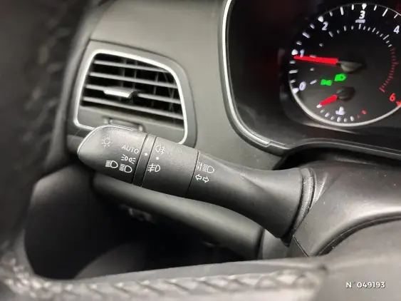 RENAULT MEGANE IV - voiture d'occasion - Photo 27