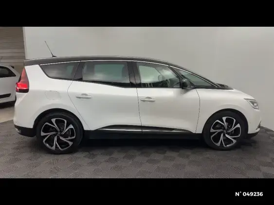 RENAULT SCENIC IV - voiture d'occasion - Photo 5