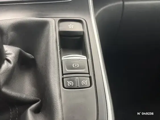 RENAULT SCENIC IV - voiture d'occasion - Photo 22