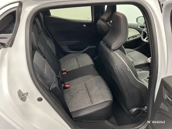 RENAULT CLIO V - voiture d'occasion - Photo 11