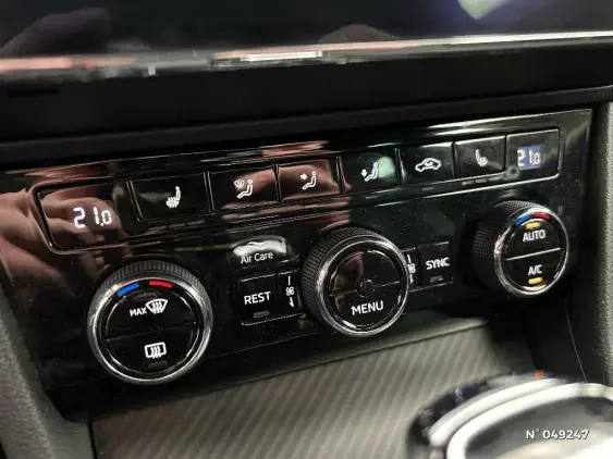 SKODA SUPERB III - voiture d'occasion - Photo 26