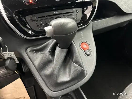 RENAULT KANGOO II - voiture d'occasion - Photo 26