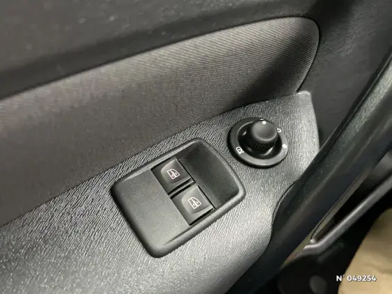 RENAULT KANGOO II - voiture d'occasion - Photo 28